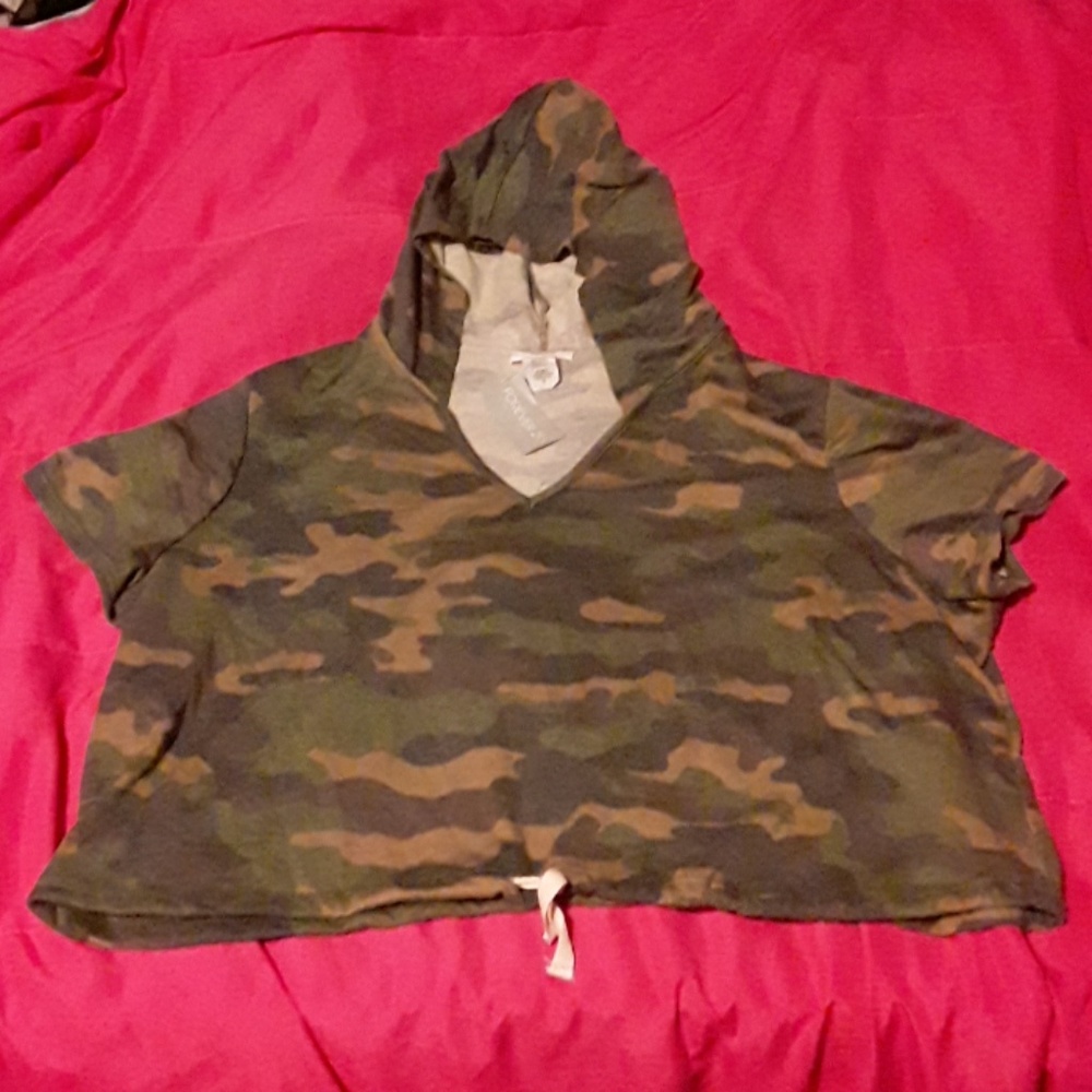 Cropped short sleeve hoodie